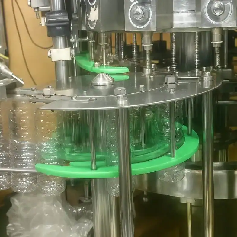 Pet Bottle 12 Head Rotary Filler Capper Monoblock for Edible Oil 72 BPM
